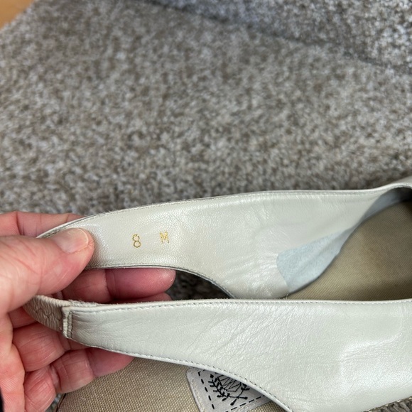 Andre Assous espadrille wedge sling back. Made in Spain. Size 8. EUC. White/tan - Picture 11 of 15